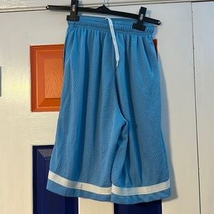 Dennys UNC Shorts Youth Large